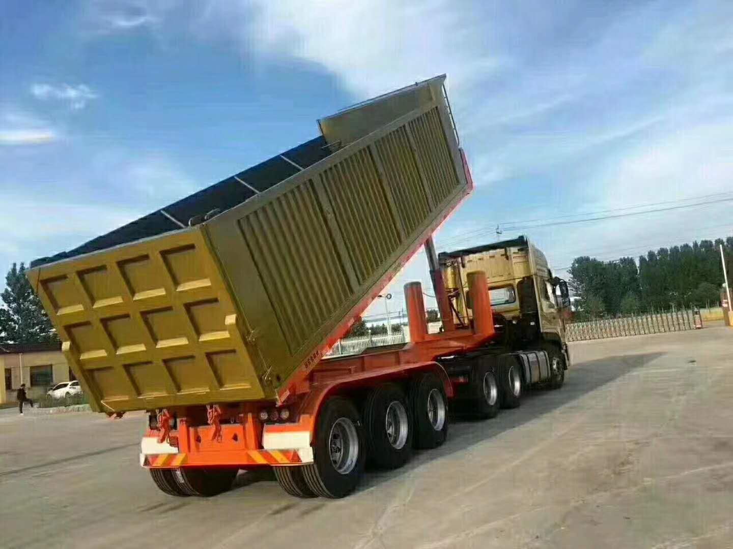 What are the parts that need to be lubricated in a car semi-trailer?